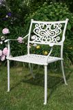 BARNSLEY ROUND WHITE 4 kovové stoličky so stolom priemer 105 cm