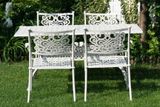 BARNSLEY TINTINHAL WHITE - kovové stoličky so stolom 89 x 158 cm